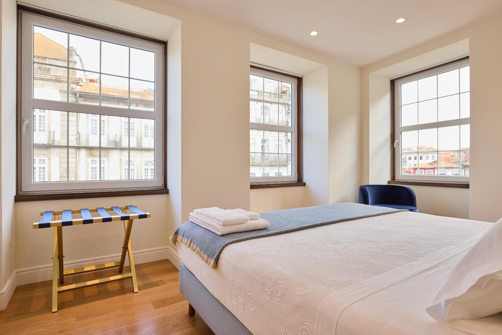 Flh Porto Clerigos Luxury Apartments ภายนอก รูปภาพ